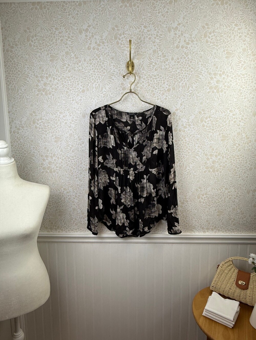 Lucky Brand Black and White Floral Tassel Pleated Blouse - Size - Small